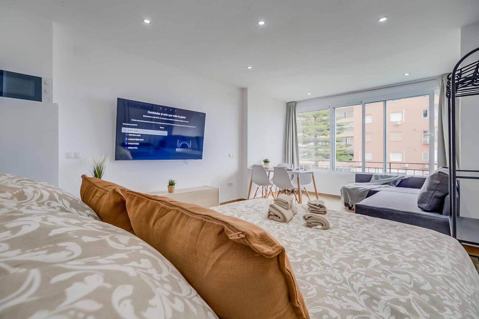 Reformado Familiar, Piscina Y Centro Lejlighed *